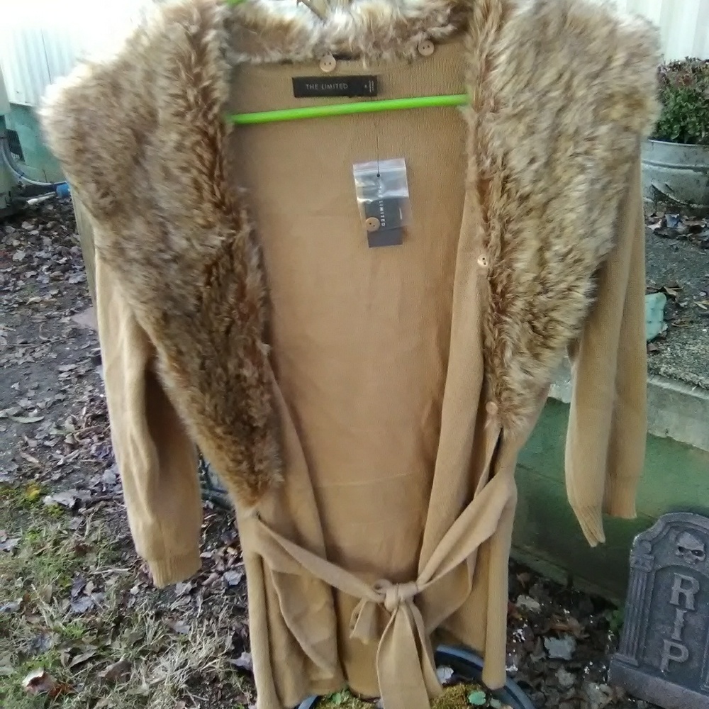 The Limited sweater NWT